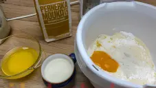 Kynutý borůvkový koláč se žmolenkou