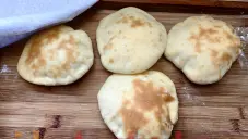 Pita chléb (placky)
