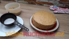 Dort medovník