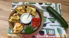 Slané cuketové palačinky z kefírového těsta