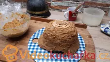 Medovník – dort hasičská helma
