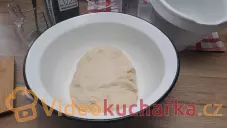 Rohlíky, housky nebo veky ze silné hladké Pernerky