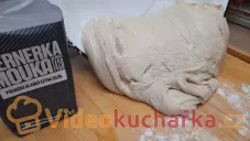 Rohlíky, housky nebo veky ze silné hladké Pernerky