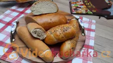 Rohlíky, housky nebo veky ze silné hladké Pernerky