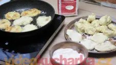 Bramborové placky se škvarky a zelím