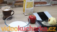 Dortík z jablečných palačinek