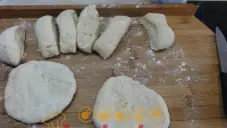 Bylinkové chlebové placky