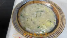 Bramborová polévka s vejci