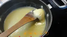 Krémová polévka z brambor a pórku