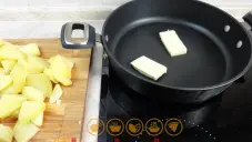 Opečené brambory s cibulkou