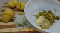 Kuřecí salát s bramborem
