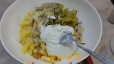 Kuřecí salát s bramborem
