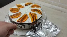 Tmavý mandarinkový dort