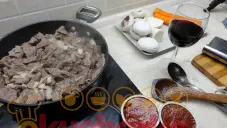 Hovězí ragů se žampiony a zeleninou