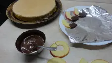 Jablečný dort z nastrouhaných piškotů