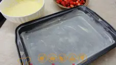 Jahodový koláč ze zakysané smetany