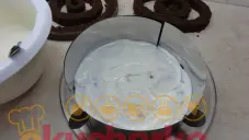 Kostkovaný dort s tvarohovou náplní (šachovnicový)