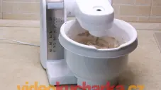 Kváskový chléb ze žitné celozrnné a špaldové mouky