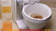 Kváskový chléb ze žitné celozrnné a špaldové mouky