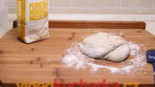 Kváskový chléb ze žitné celozrnné a špaldové mouky