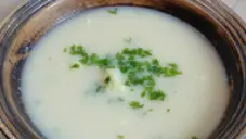 Květáková polévka krémová