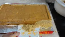Lahev Metaxy z medovníku