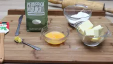 Linecké cukroví z celozrnné pohankové hladké mouky