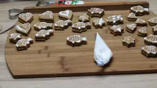 Perníčky z pohankové celozrnné hladké mouky
