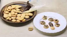Piškoty z pohankové celozrnné mouky (Haloween) +videorecept