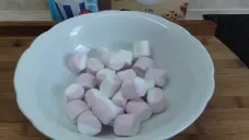 Potahovací hmota z bonbónů Marshmallow 