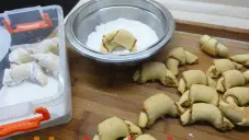 Rohlíčky s ořechovou náplní 3