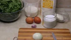 Zapečené palačinky se špenátem a mozzarellou