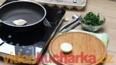 Závin se špenátem a vejci