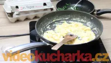 Závin se špenátem a vejci