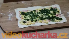 Závin se špenátem a vejci