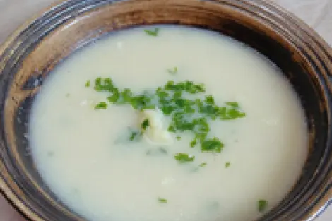 Květáková polévka krémová