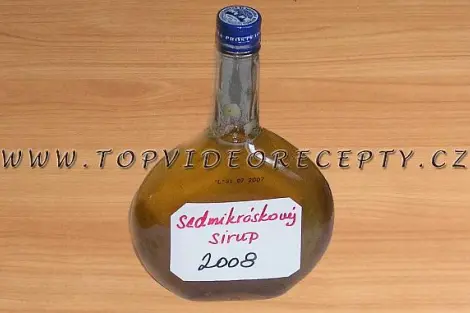 Sirup ze sedmikrásek