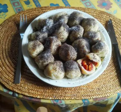 Fotka uživatele Greguša k receptu Bramborové knedlíky se švestkami
