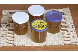 Med z květů černého bezu (bezový med)